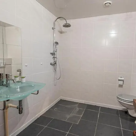 Le Filon D'or - 8 Persons With Pool And View فيلة Oupia